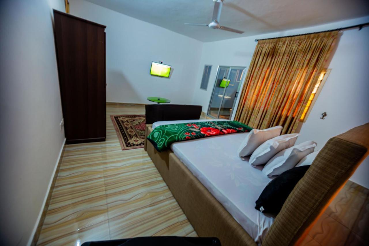 Nap Apartment Hotel Dansoman Eksteriør bilde