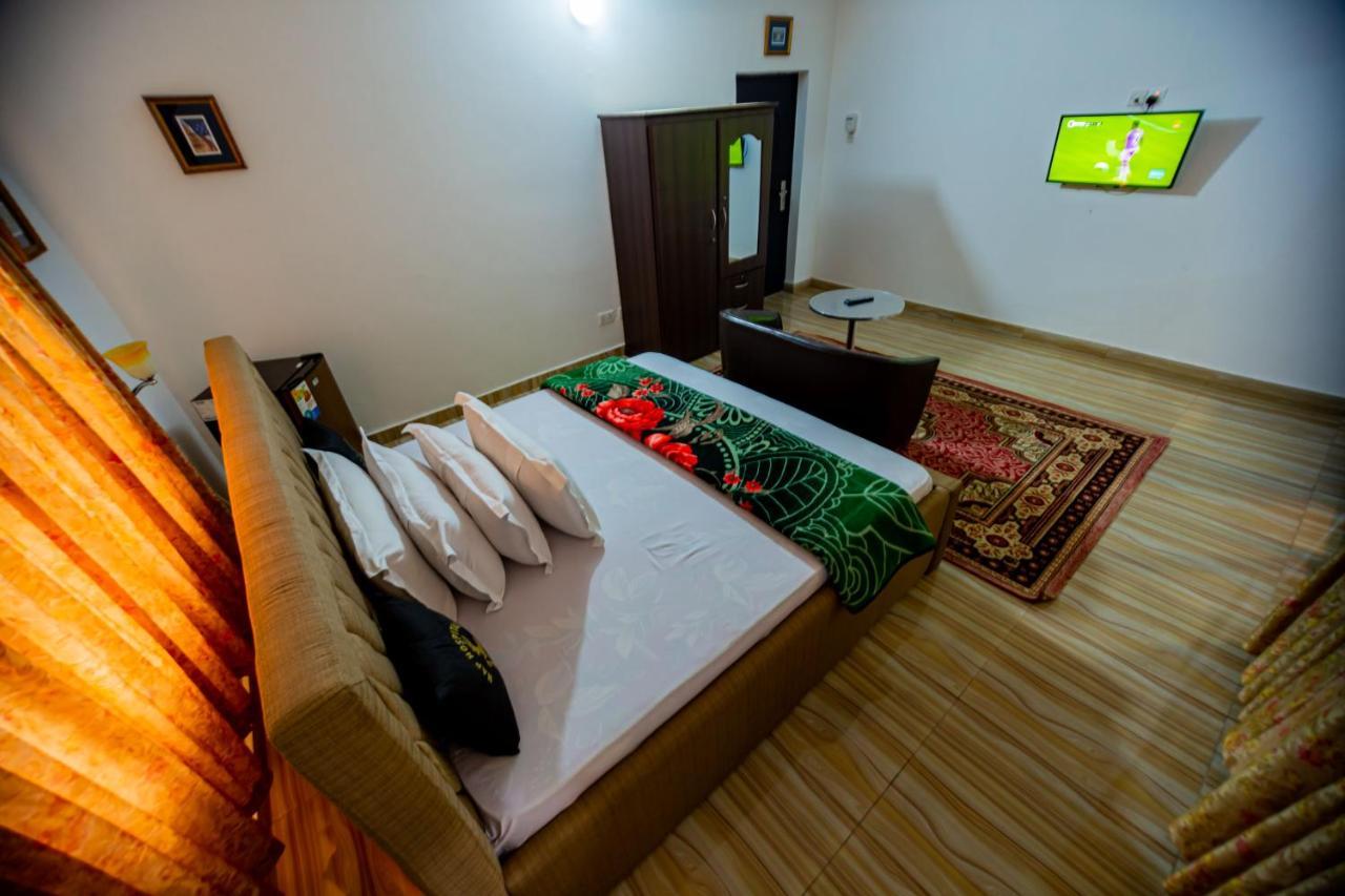 Nap Apartment Hotel Dansoman Eksteriør bilde